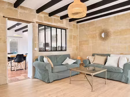 maison de caractère rénovée avec dépendance