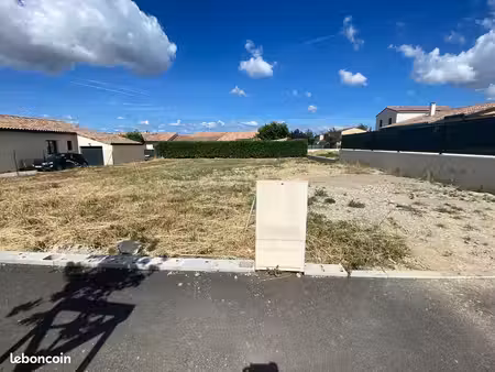 terrain 625 m² chabeuil