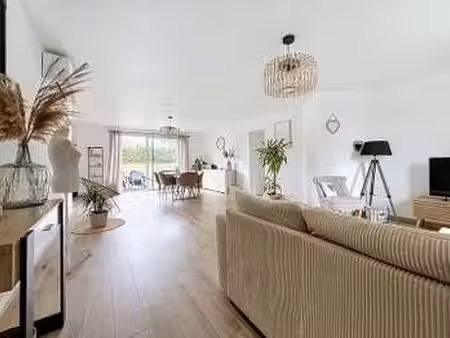 location maison à bourgneuf-en-mauges (49290) : à louer / 80m² bourgneuf-en-mauges