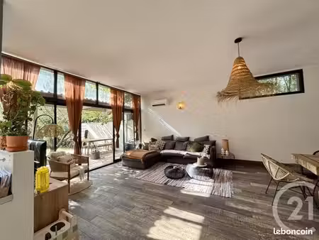 maison 5 pièces 157 m²