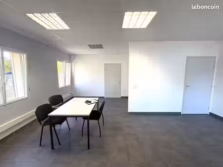 bureaux 61 m² pierrelatte