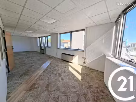 bureaux 597 m² valence