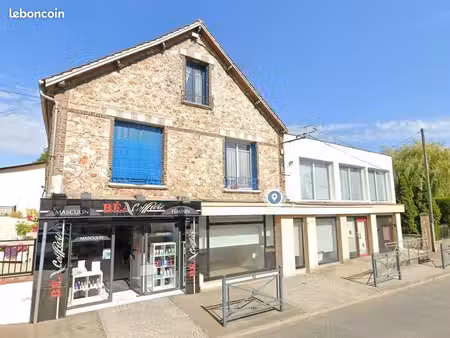 local commercial 596 m² évreux