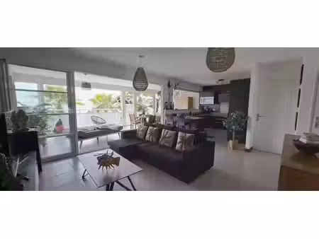 élégance et confort aux trois-îlets : « appartement raffiné 4 pièces   vue mer imprenable 
