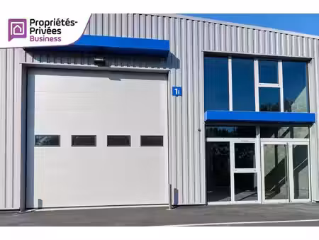 miniac morvan - local professionnel 170 65 m2 / proche saint malo / porte sectionnelle 4 5