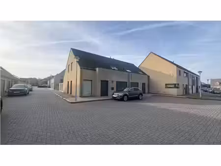 ruime 3-slaapkamerwoning met tuin en garage te koop in sint-andries brugge