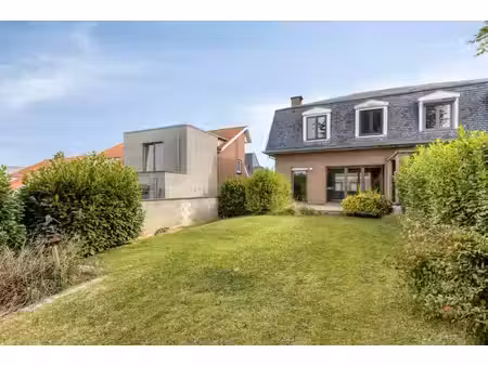 ruime familiewoning (hob) met garage en tuin!