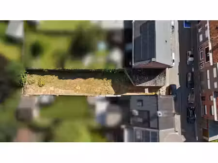 de makelaar die zegt wat hij doet en doet wat hij zegt.