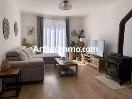 vente maison piscine à la pommeraie-sur-sèvre (85700) : à vendre piscine / 95m² la pommera