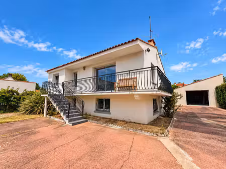 vente maison 3 pièces  159.72m²  le fenouiller