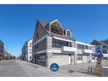 appartement met verhuurde studio + 2 garages in het centrum van lanaken !