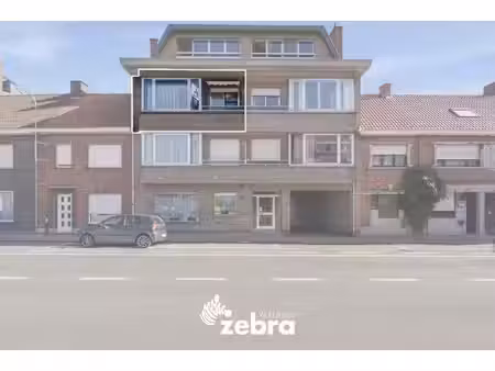 jonge maar ervaren makelaars die resoluut kiezen voor een persoonlijke aanpak bij de verko