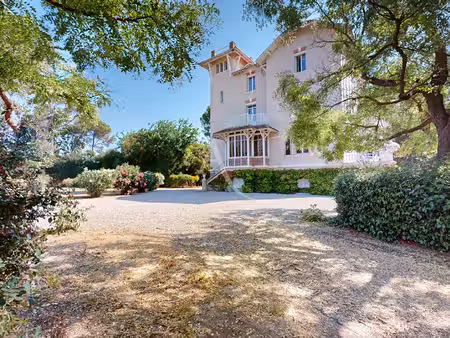 vente demeure de prestige 14 pièces  455.00m²  puichéric