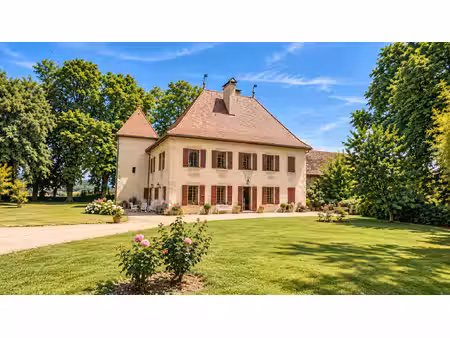 vente demeure 9 pièces  547.00m²  chilly