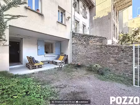 appartement granville 1 pièce 21.85 m2 courette et terrasse