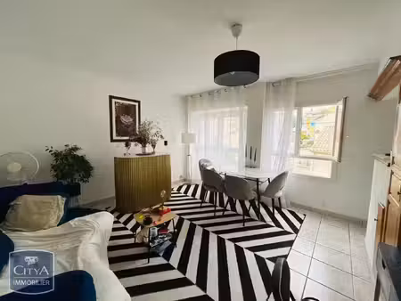 appartement à louer 2 pièces 38.52 m² - bandol (83) - 677€