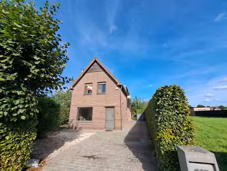 huis te huur in oostmalle met 3 slaapkamers