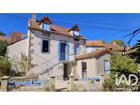 maison de village à saisy (71360)