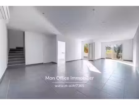 référence : 7365-asi - peypin - beau duplex t4 avec jardin
