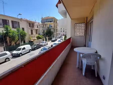 nice - gorbella -- studio de 39m2 - terrasse