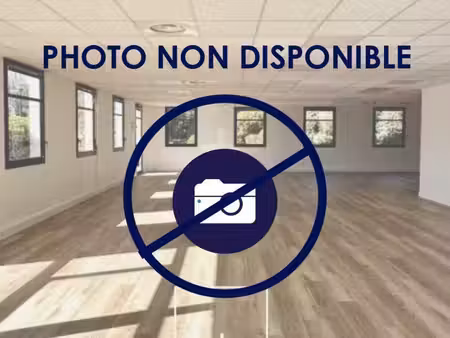 location commerce aix en provence 13100 260m²