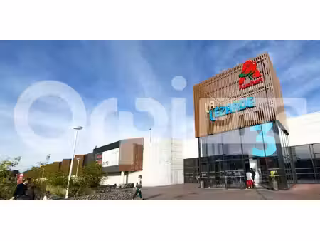 location commerce montivilliers 76290 156m²