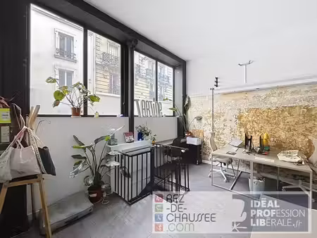 location commerce paris 75018 44m²