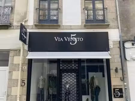 location commerce quimper 29000 124m²