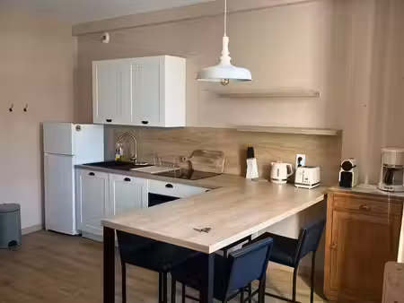bel appartement t3 meublé en duplex