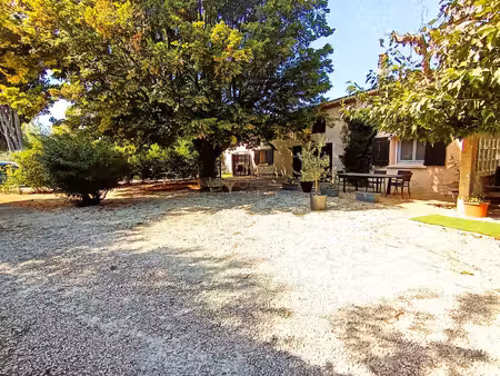 vente mas provençal en campagne