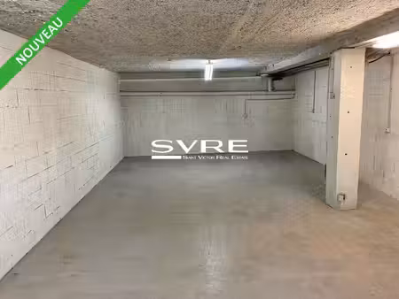 location entrepôt 46m²