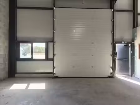 location local d’activités paulx 44270 330m²