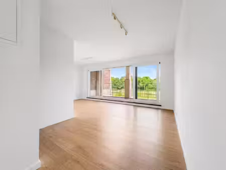 appartement te koop in erembodegem met 1 slaapkamer
