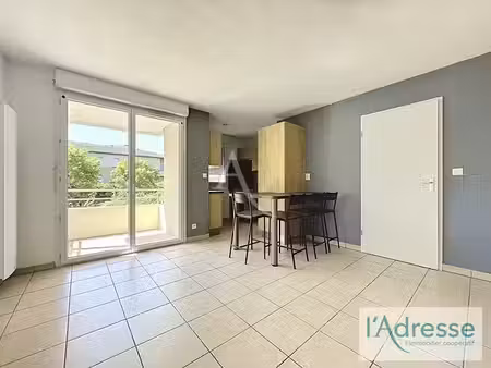 vente appartement 2 pièces 42 m² à castelginest (31780)  129 000 €