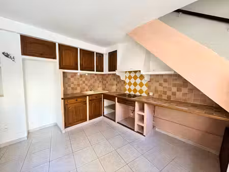maison t3 (37 m²) en location à saint maximin la sainte baume