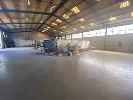 location locaux professionnels 1 pièce 740 m² à cugnaux (31270)  10 800 €