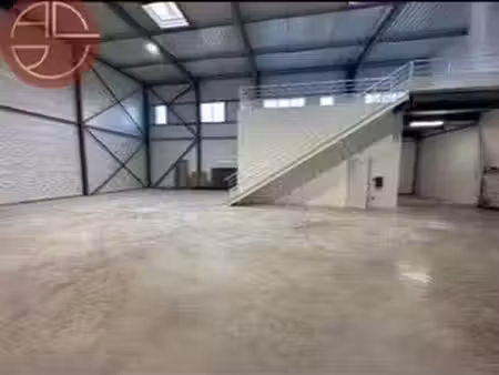 location locaux professionnels 1 pièce 618 m² à mondouzil (31850)  5 819 €