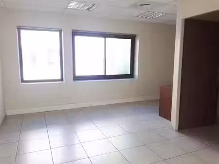 location locaux professionnels 115 m² à plaisance-du-touch (31830)  1 400 €