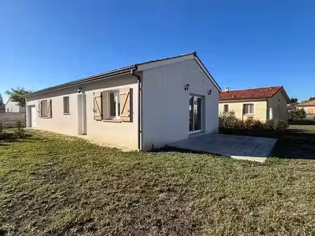 location maison 4 pièces 78.72 m² à nègrepelisse (82800)  990 €