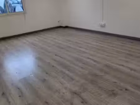 location locaux professionnels 150 m² à labarthe-sur-lèze (31860)  1 505 €