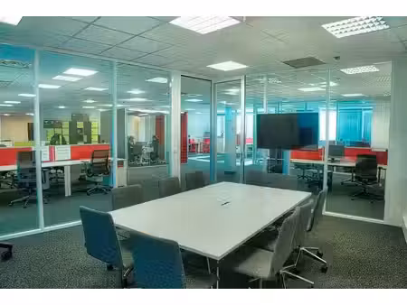 location locaux professionnels 296 m² à toulouse (31000)  3 280 €