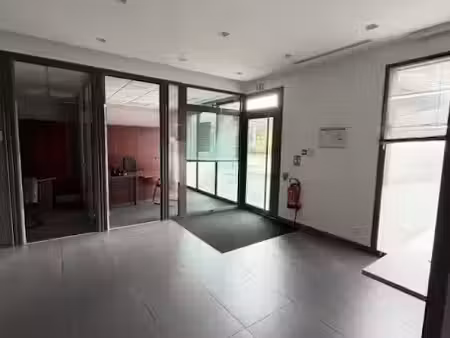 location locaux professionnels 180 m² à blagnac (31700)  5 020 €