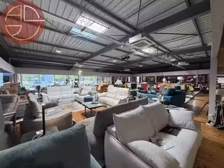 location locaux professionnels 840 m² à montauban (82000)  7 852 €