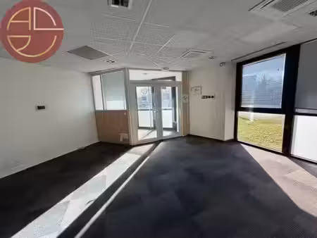location locaux professionnels 356 m² à toulouse (31000)  4 123 €