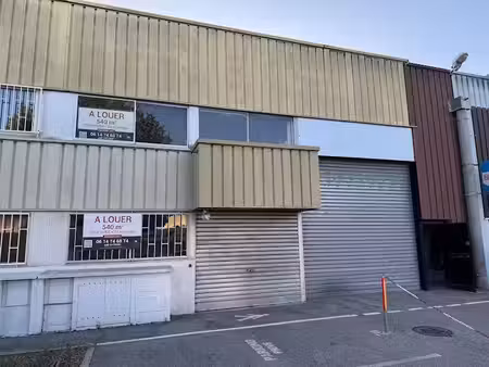 location locaux professionnels 538 m² à mandelieu-la-napoule (06210)  5 842 €