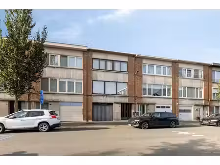 huis te koop in merksem met 3 slaapkamers