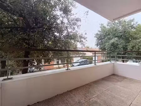 appartement 3 pièces avec balcon  parking sous-sol