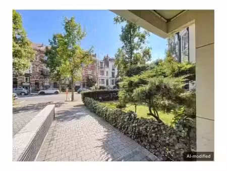 appartement à vendre à avenue guillaume macau 18 ixelles (rbx13133)