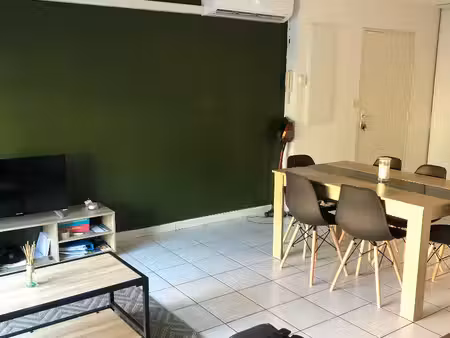 location appartement 3 pièces  58.33m²  vauvert