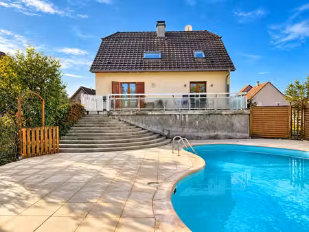 belle maison familiale - terrasse  jardin & piscine